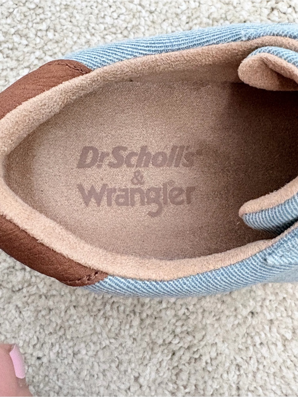 BRAND NEW Wrangler Light Blue Canvas Low-Top Sneakers with Cream Laces - Picture 4 of 10